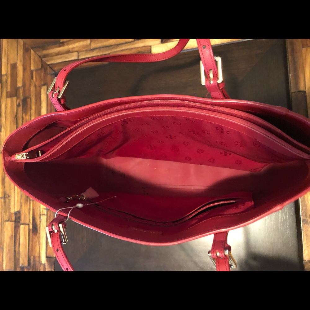 Tory Burch - Picture 4 of 9